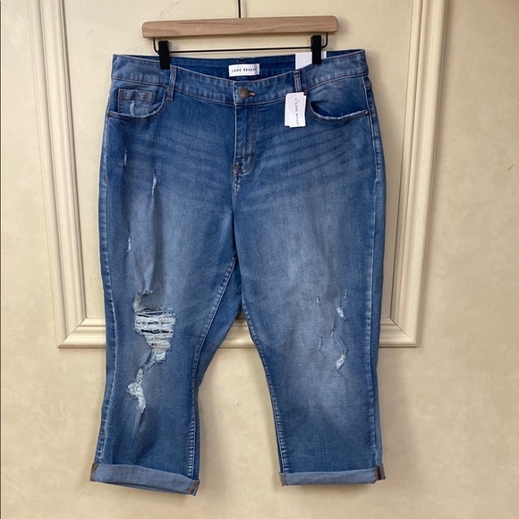 New! Lane Bryant Signature Fit Boyfriend Capri Jeans - Picture 1 of 5
